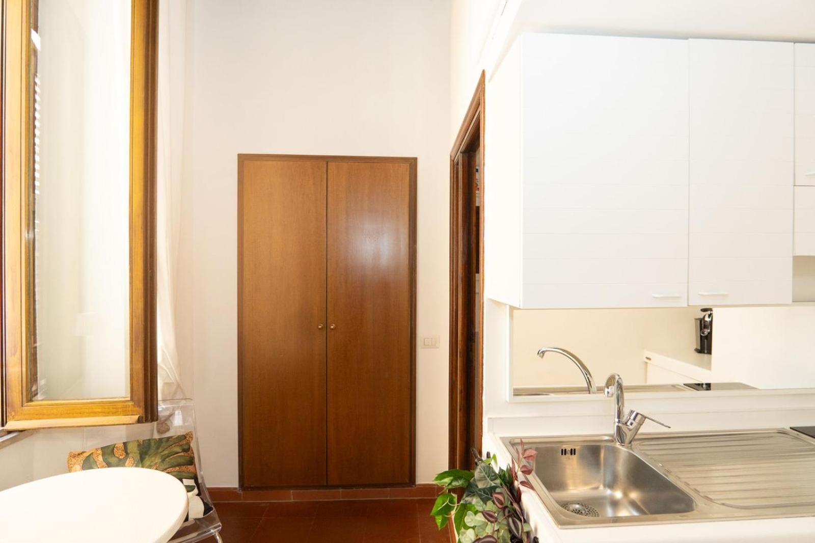 Apartment Antuela Pantheon Rom